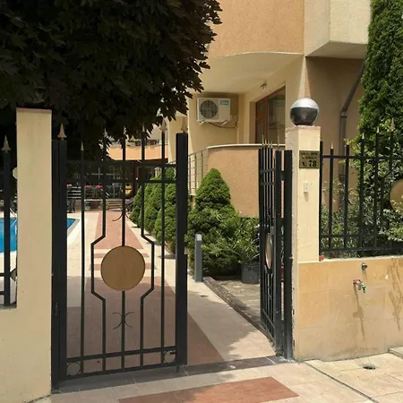 Apartment Bratanov Iris Studio Sunny Beach