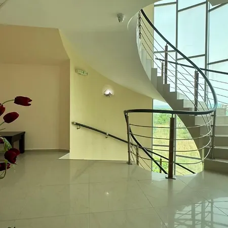 شقة Bratanov Iris Studio